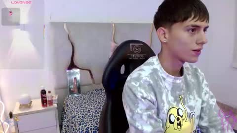 evan_tay online show from February 2026 03:00:02 AM