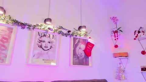 Evan voss  help me get 200 likesindependent model online show from December 2025 01:15:01 PM