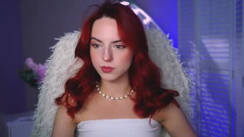 Eva  online show from September 2025 12:18:01 PM