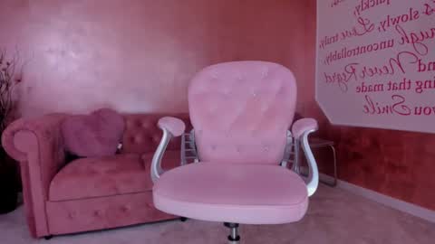 Eva online show from February 2025 12:09:01 AM