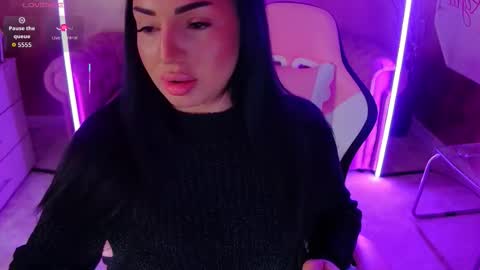 Eva online show from October 2025 06:50:01 PM