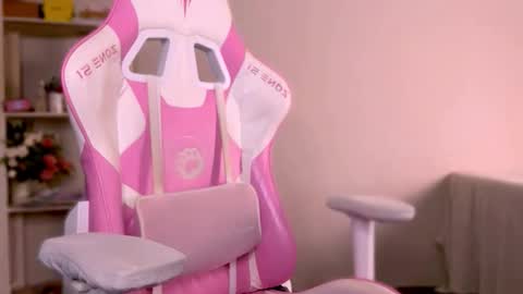 Streams schedule Wed Thursday Friday Saturday Sunday 1100-1700GMT Monday and Tuesday Day offs online show from December 2025 02:02:02 PM