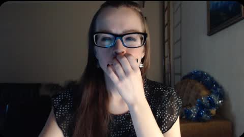 Snapshot of evangeline06 chatting on January 2025 08:19:02 AM YourMistress online show from January 2025 08:19:02 AM