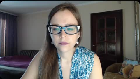 Snapshot of evangeline06 chatting on March 2025 08:30:02 AM YourMistress online show from March 2025 08:30:02 AM