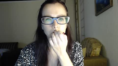 Snapshot of evangeline06 chatting on October 2025 08:55:01 AM YourMistress online show from October 2025 08:55:01 AM