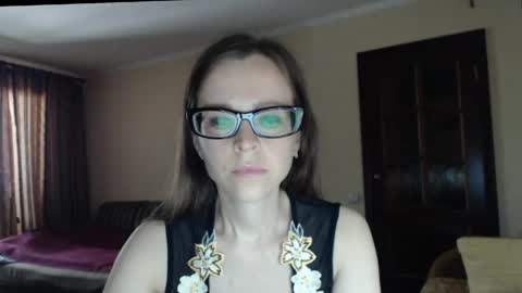 Snapshot of evangeline06 chatting on May 2026 08:43:01 AM YourMistress online show from May 2026 08:43:01 AM
