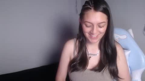 Snapshot of evangeline_petite chatting on November 2025 03:49:01 AM eva online show from November 2025 03:49:01 AM