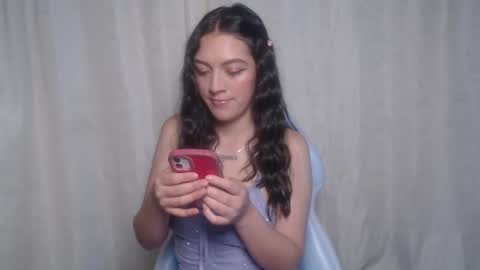 Snapshot of evangeline_petite chatting on June 2026 10:23:01 PM eva online show from June 2026 10:23:01 PM