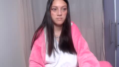 Snapshot of evangeline_petite chatting on June 2026 03:59:01 AM eva online show from June 2026 03:59:01 AM