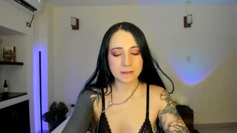 Snapshot of evangelinelovee chatting on May 2026 11:43:01 PM Evangeline online show from May 2026 11:43:01 PM
