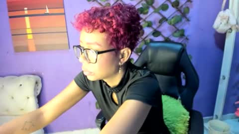 Snapshot of evangely15 chatting on November 2025 11:43:02 AM evangely online show from November 2025 11:43:02 AM