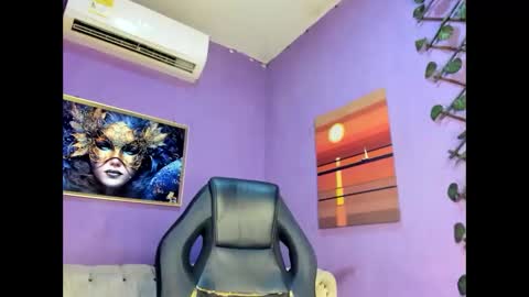 Snapshot of evangely15 chatting on November 2025 11:43:02 AM evangely online show from November 2025 11:43:02 AM