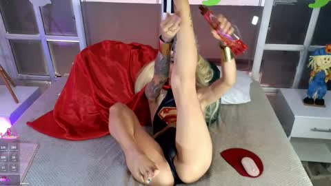 Snapshot of evangelyne1 chatting on October 2025 04:08:01 PM Evangelyne online show from October 2025 04:08:01 PM