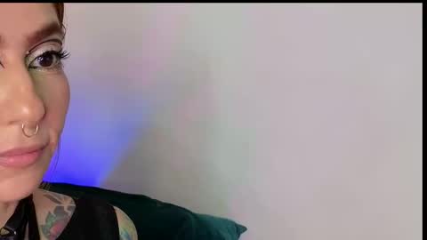 Snapshot of evangelyne1 chatting on October 2025 04:08:02 PM Evangelyne online show from October 2025 04:08:02 PM