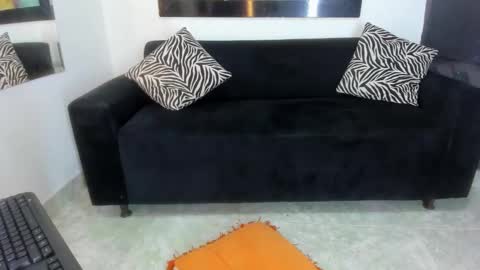 Snapshot of evanllelyne chatting on October 2025 01:08:01 PM evanllelyne online show from October 2025 01:08:01 PM