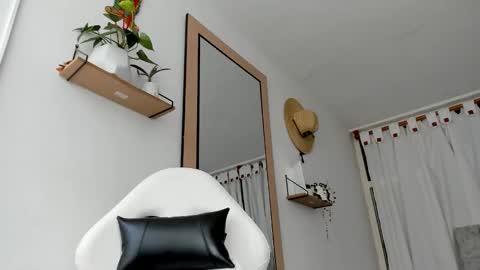 Evan online show from October 2025 02:12:02 PM