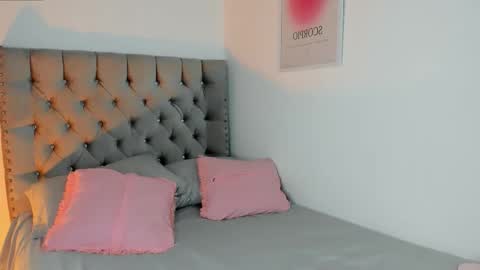 Eva Olimpo online show from November 2025 08:22:01 PM