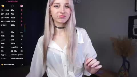 Eva online show from September 2025 06:39:01 AM