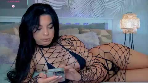 Snapshot of evareyss chatting on October 2025 10:26:01 AM evareyss online show from October 2025 10:26:01 AM