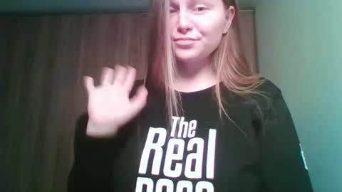 evasapples2026 online show from February 2026 06:12:01 PM