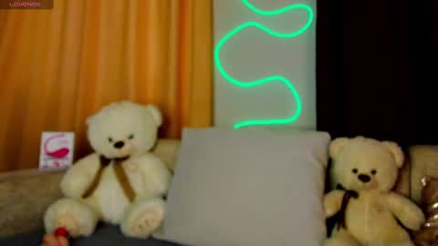 Snapshot of evasunshine18 chatting on February 2025 09:20:02 AM Eva online show from February 2025 09:20:02 AM