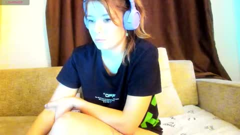 Snapshot of evasunshine18 chatting on September 2025 11:54:02 AM Eva online show from September 2025 11:54:02 AM