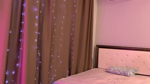 Snapshot of evasweet420 chatting on October 2025 07:14:01 PM Eva online show from October 2025 07:14:01 PM