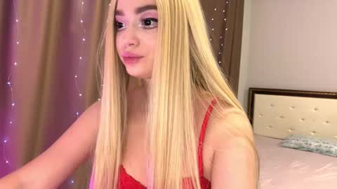 Snapshot of evasweet420 chatting on November 2025 02:01:01 AM Eva online show from November 2025 02:01:01 AM