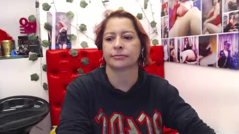 Snapshot of evatwiss chatting on February 2025 11:21:01 AM Eva Twiss online show from February 2025 11:21:01 AM