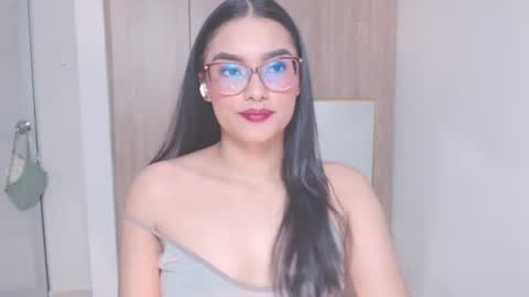 Snapshot of eve_rox18 chatting on June 2026 08:53:01 AM Eve Rox18 online show from June 2026 08:53:01 AM