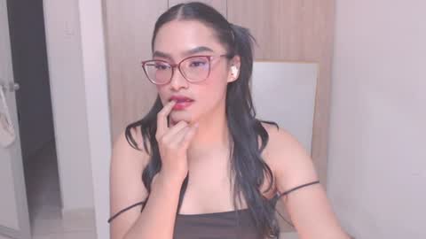 Snapshot of eve_rox18 chatting on August 2026 12:09:01 AM Eve Rox18 online show from August 2026 12:09:01 AM