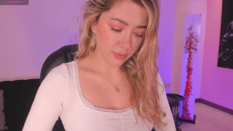 Eve  online show from December 2025 11:19:01 AM