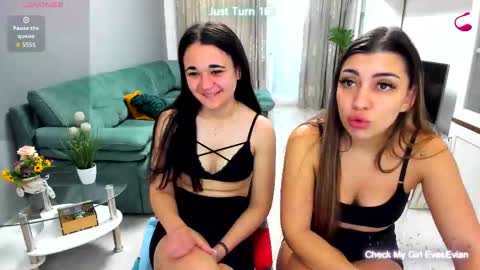 eveeevian online show from October 2025 09:17:04 AM