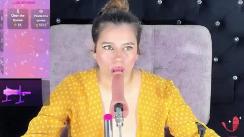 evelin belen1 online show from April 2026 11:27:01 AM