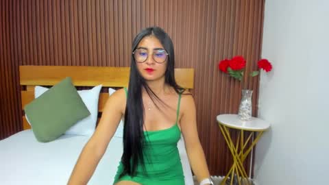 BELLA online show from December 2024 03:05:01 PM