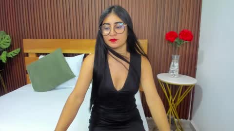 BELLA online show from December 2024 12:27:02 PM