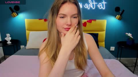 Eveline online show from February 2026 08:42:01 AM