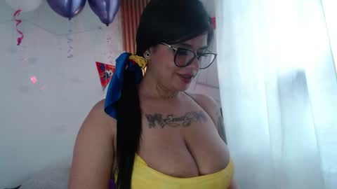 evelingjoyy online show from July 2026 04:35:02 PM