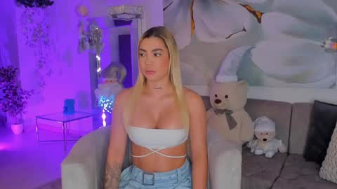 Eve  online show from December 2024 01:03:01 AM