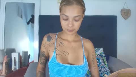 Snapshot of evelonga_707 chatting on September 2025 12:21:02 PM DAYANITA online show from September 2025 12:21:02 PM