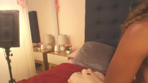 DAYANITA online show from April 2026 07:05:02 PM