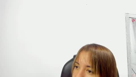 Evelyn online show from February 2025 03:38:02 PM