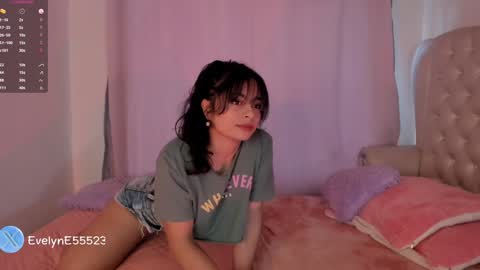 Snapshot of evelyn_evelyn chatting on January 2025 04:24:01 PM evelyn evelyn online show from January 2025 04:24:01 PM