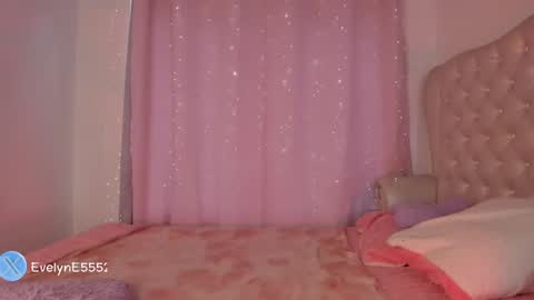 Snapshot of evelyn_evelyn chatting on February 2025 04:24:01 PM evelyn evelyn online show from February 2025 04:24:01 PM