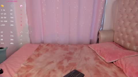 Snapshot of evelyn_evelyn chatting on October 2025 03:47:02 PM evelyn evelyn online show from October 2025 03:47:02 PM