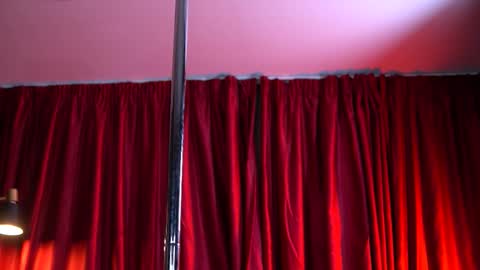 Evelyn online show from November 2025 07:34:02 PM