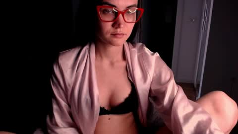 Evelyn online show from April 2026 09:34:01 AM