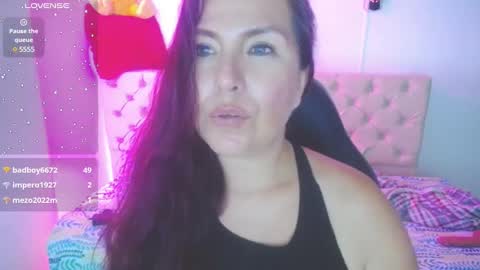 Juliana online show from January 2025 01:31:01 AM