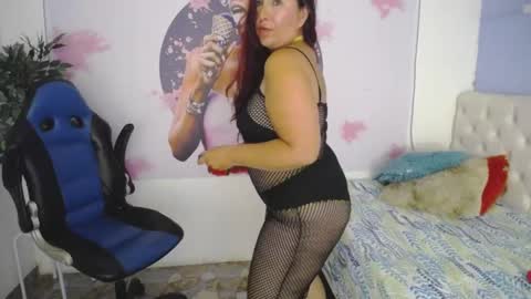 Juliana online show from January 2025 09:55:02 PM