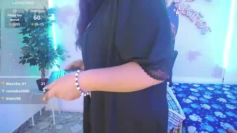 Juliana online show from February 2025 10:25:01 PM